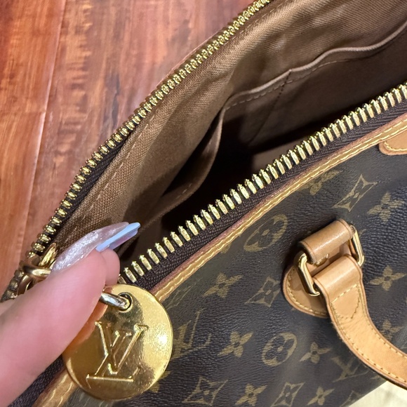 Louis Vuitton Palermo PM Bag - Picture 6 of 9